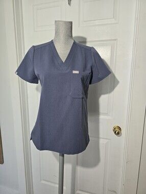 FIGS Catarina Scrub Top